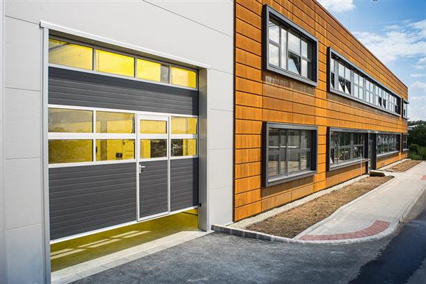 Промышленные секционные гаражные ворота GANT