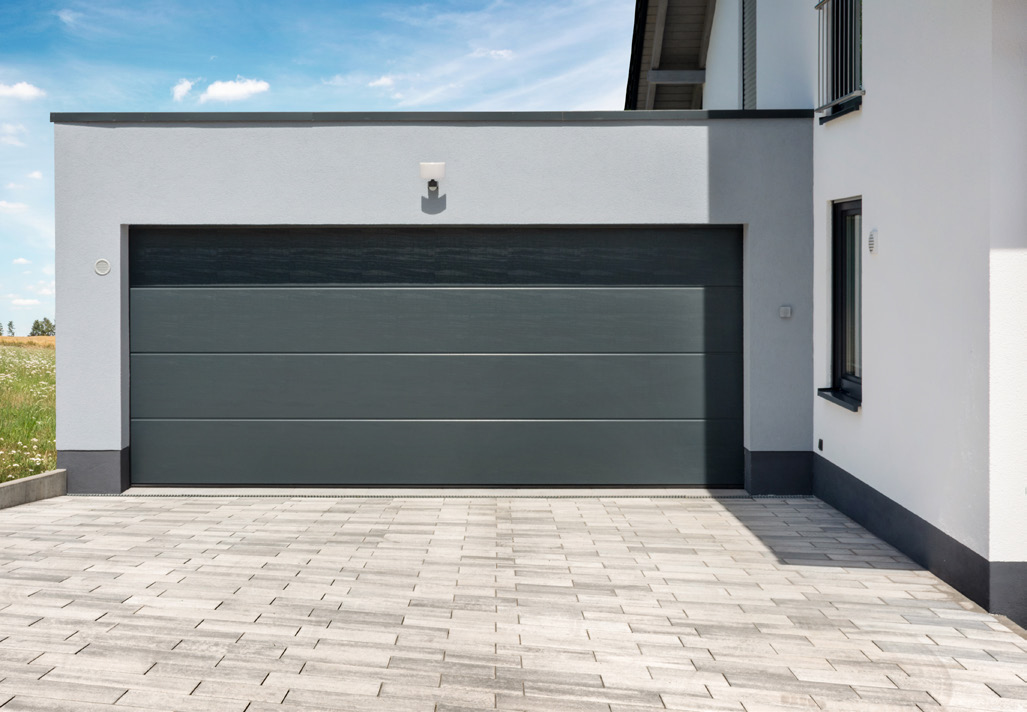 Фото #2 секционных гаражных ворот GANT PR, GANT Plus
