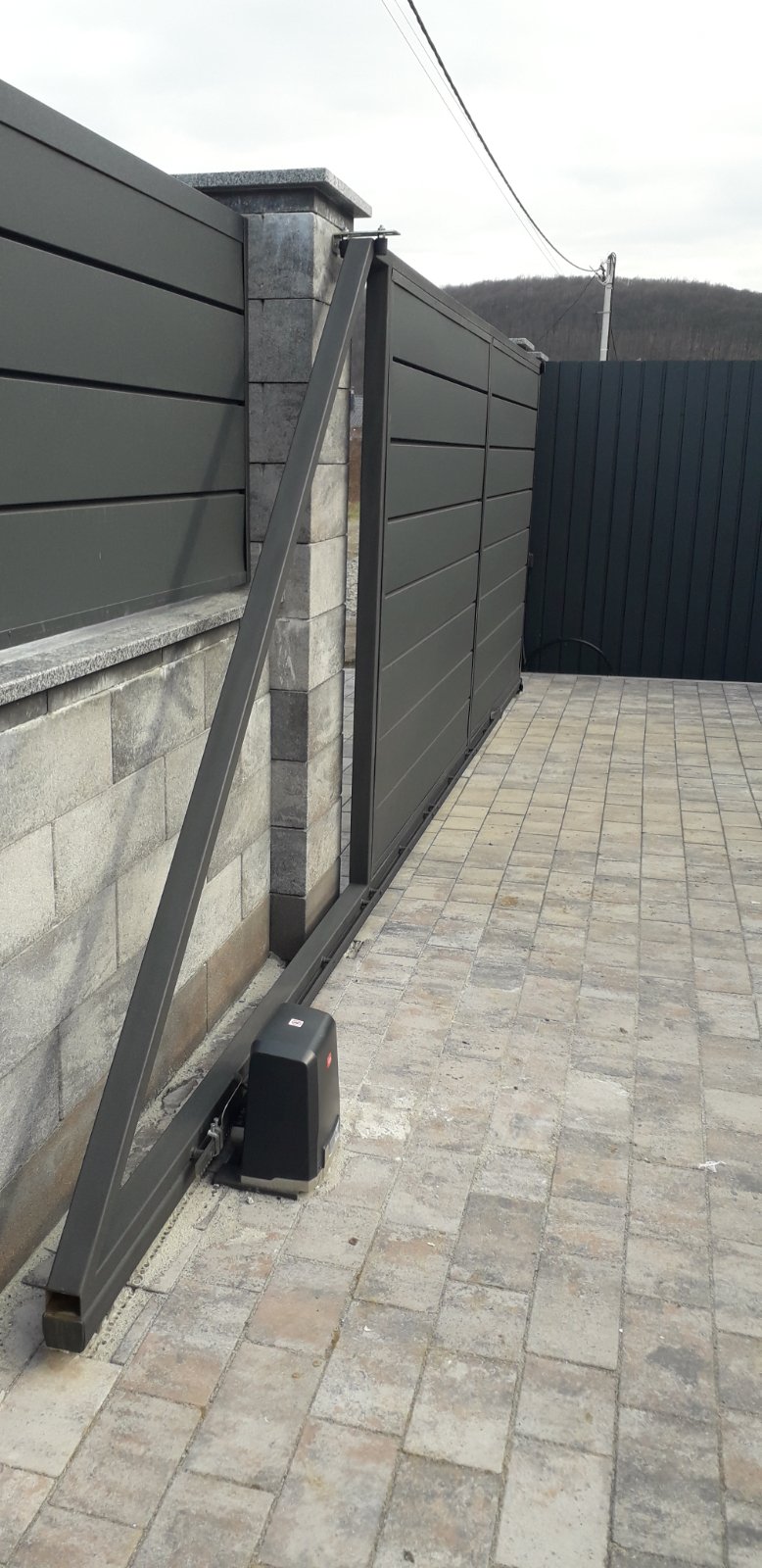 Откатные ворота , установка в Закарпатье