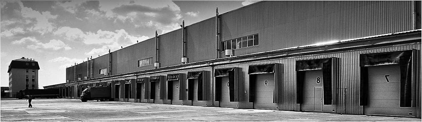 Розрахунок вартості секційних воріт ☎ (066) 668-45-08 ✈ Швидка доставка ✓ Безкоштовний замір ✓ Монтаж під ключ в будь-якому місті України ✓ Гарантія 5 років ✓ Допомога в підборі Отримайте вигідну пропозицію прямо зараз - Знижка до 25%.! Гарантія 5 років!