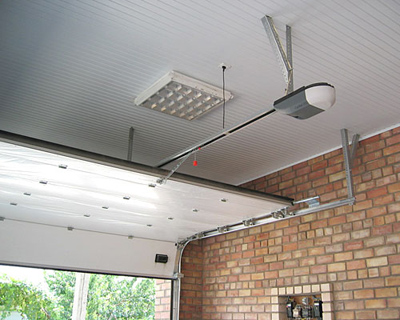 Принцип роботи автоматики для секційних воріт