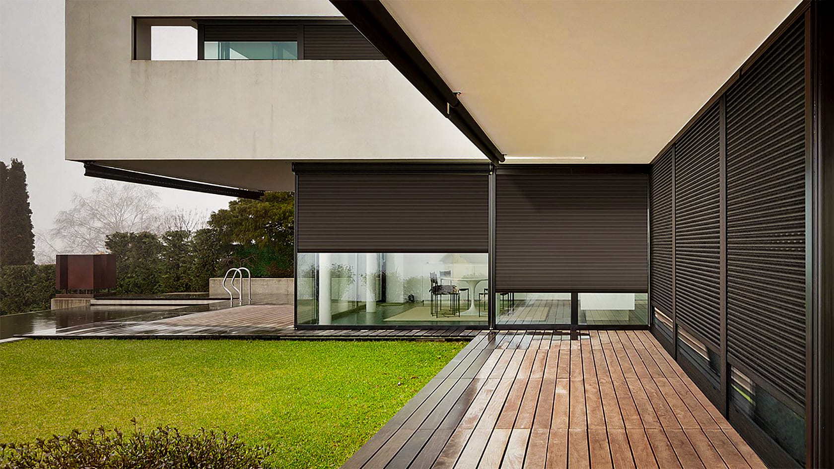 Ролети захисні – для вікон, дверей. Фото